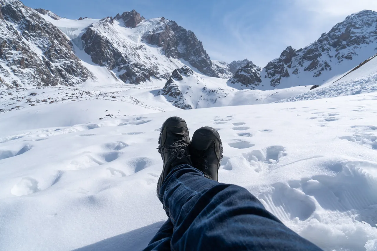 4. Adventuring in Big Almaty Lake: Stunning Landscapes and Crystal Waters