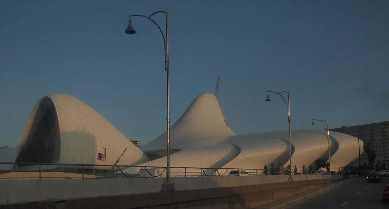 2. Traditional Azerbaijani Cuisine: A Culinary Journey Through Baku