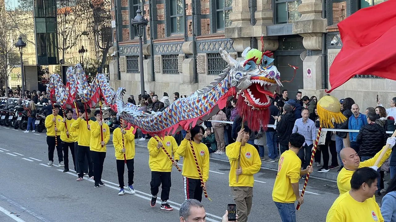 3. Experience Catalan Festivals: Tradition and Celebration