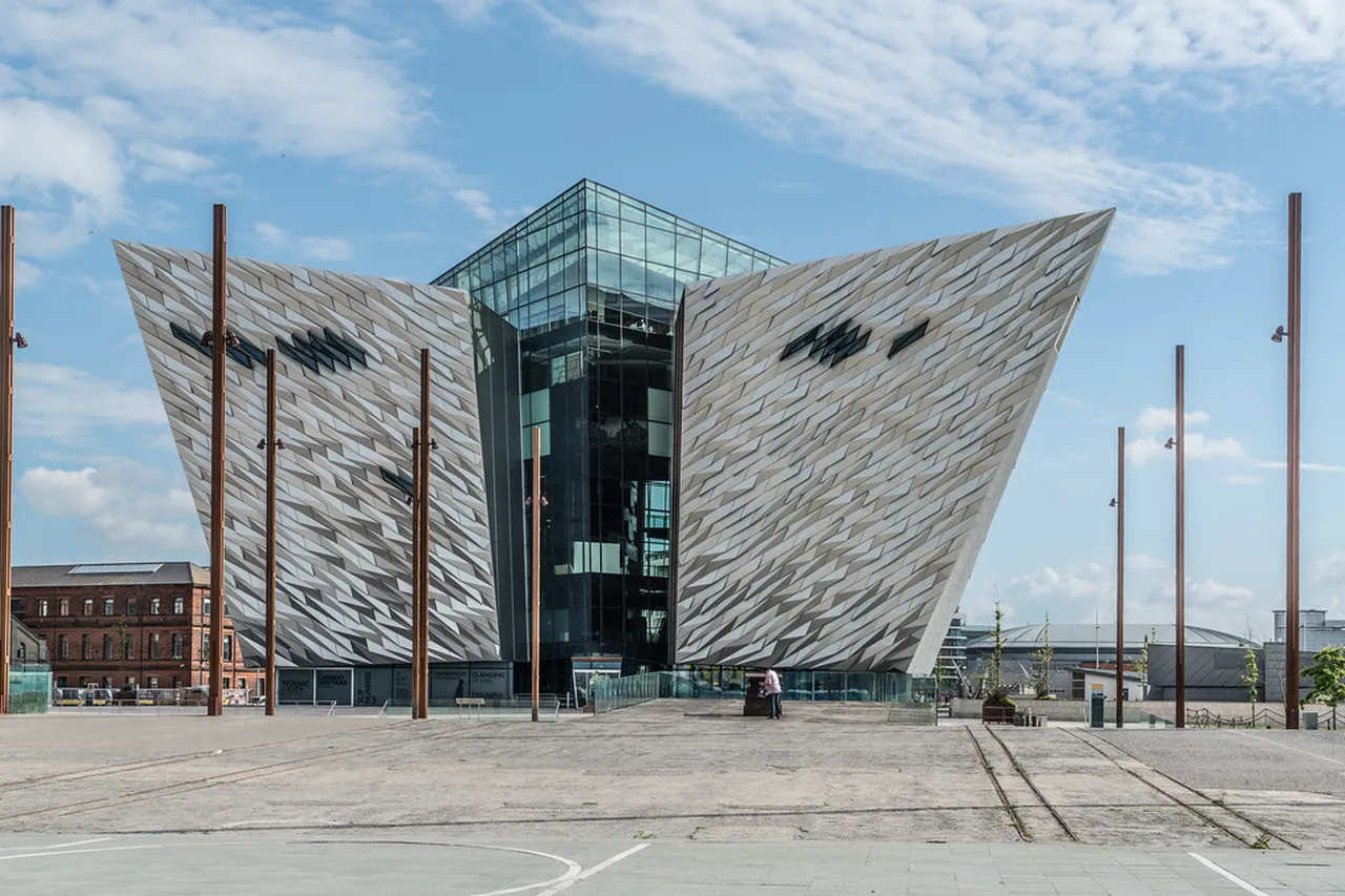 2. Discover the Stunning Street Art of Belfast: A Colorful Journey