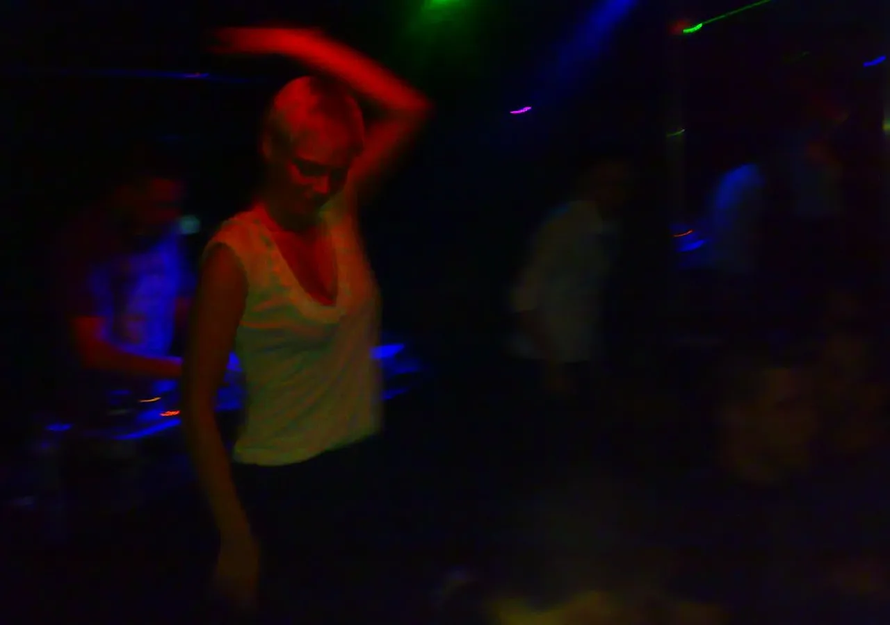 4. Enjoy Local Cocktails at Hidden Bars: A Secret Adventure