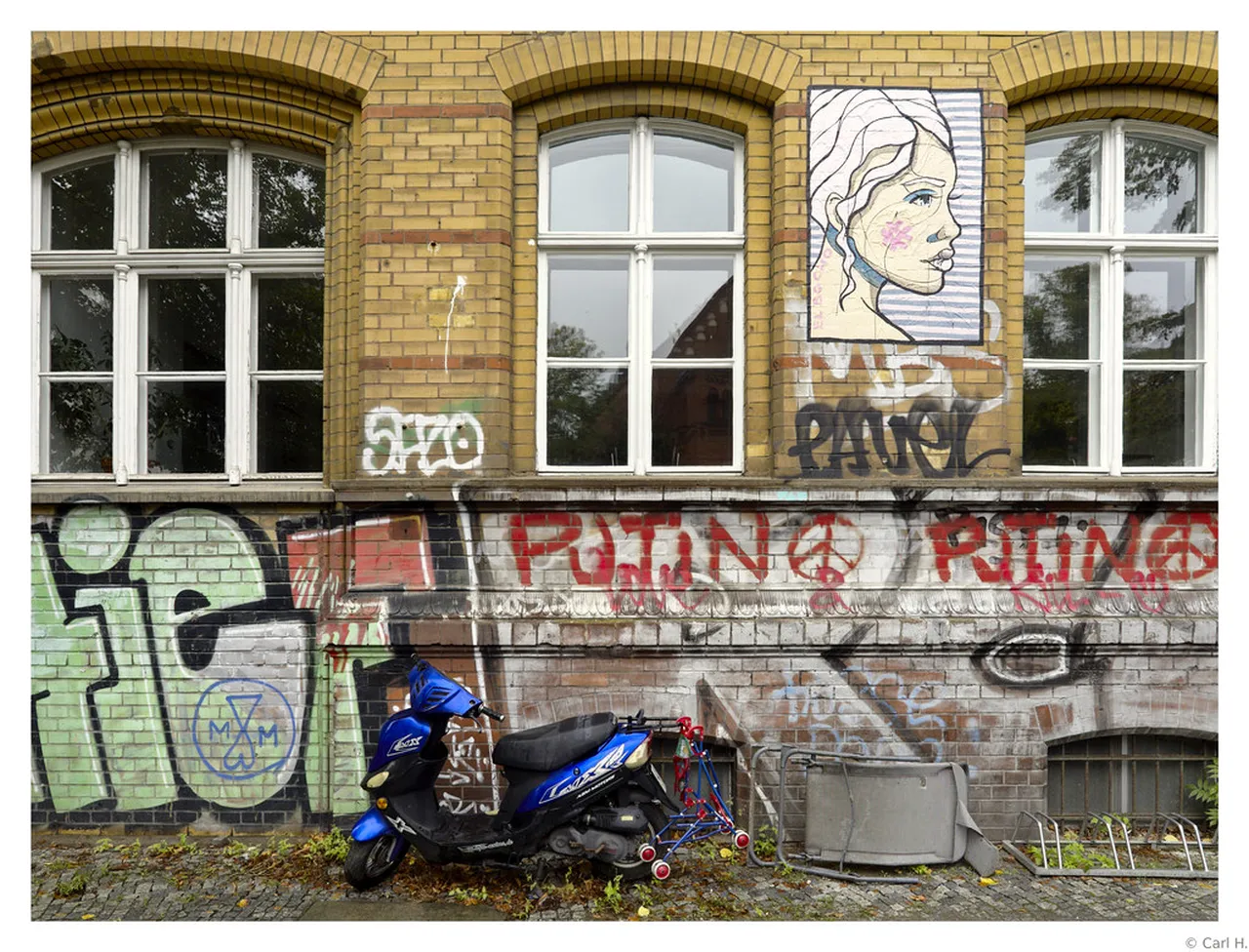 4. Experience the Unique Nightlife in Berlin’s Clubs