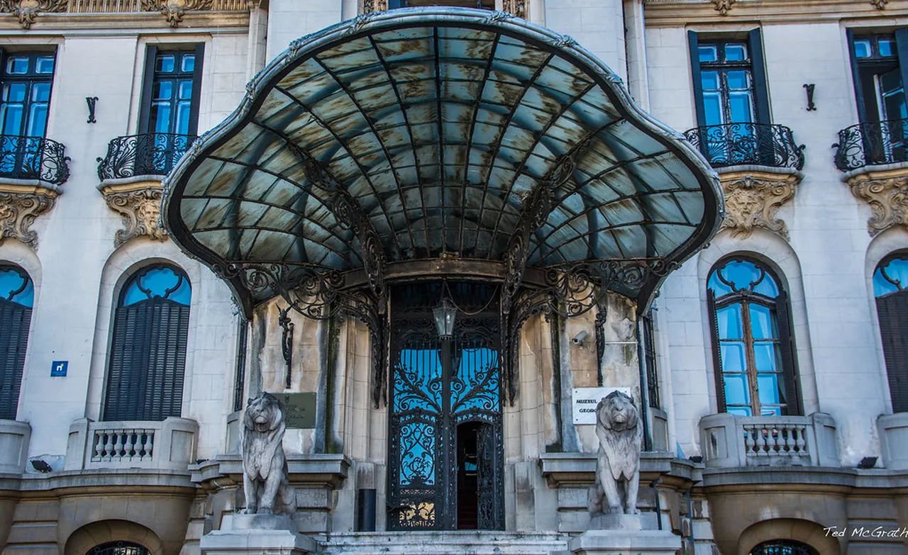 1. Discover the Architectural Wonders of Bucharest Culture