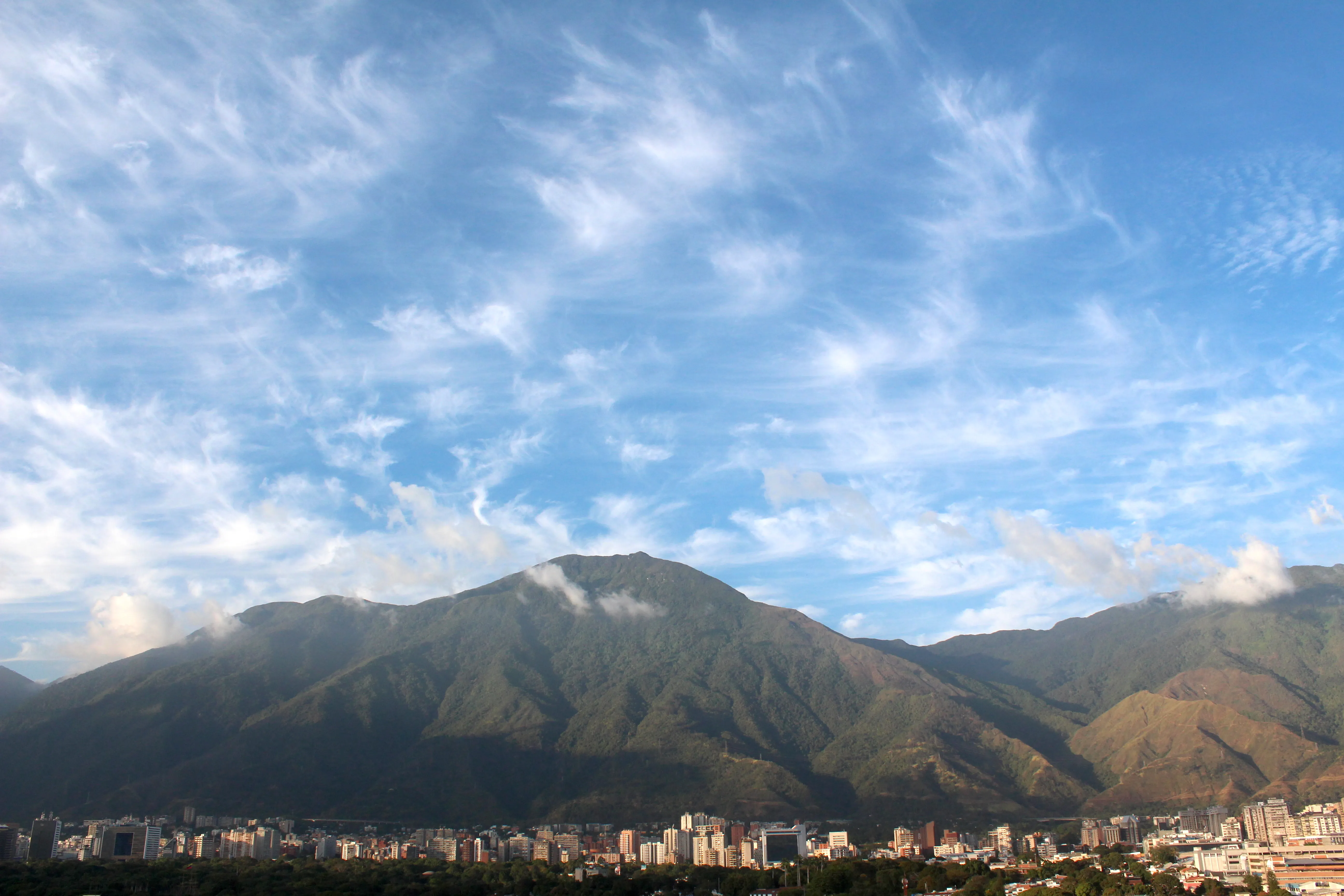 1. El Ávila Mountain: A Natural Wonder Overseeing Caracas