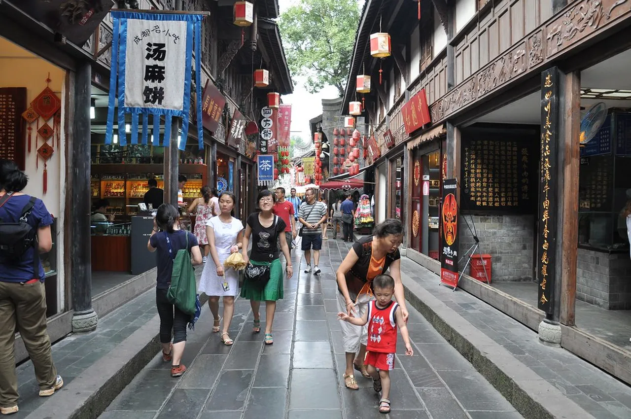 3. Stroll Through the Ancient Jinli Street: A Cultural Gem