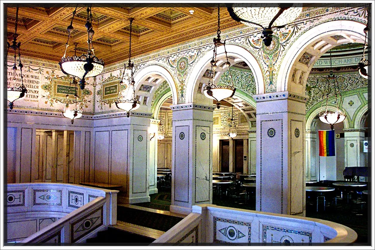 3. The Art Institute of Chicago: A Treasure Trove of Masterpieces