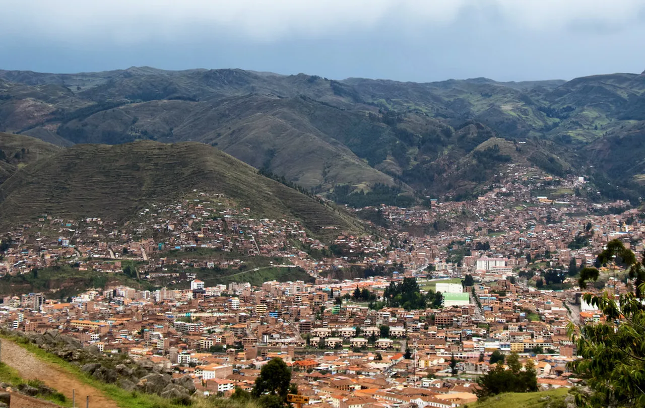 5. Experiencing the Vibrant Local Markets: Colors and Flavors of Cuzco