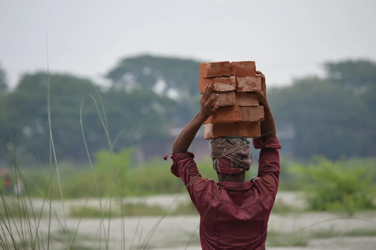 5. The Vibrant Life at National Museum: Connecting with Bangladeshi Heritage