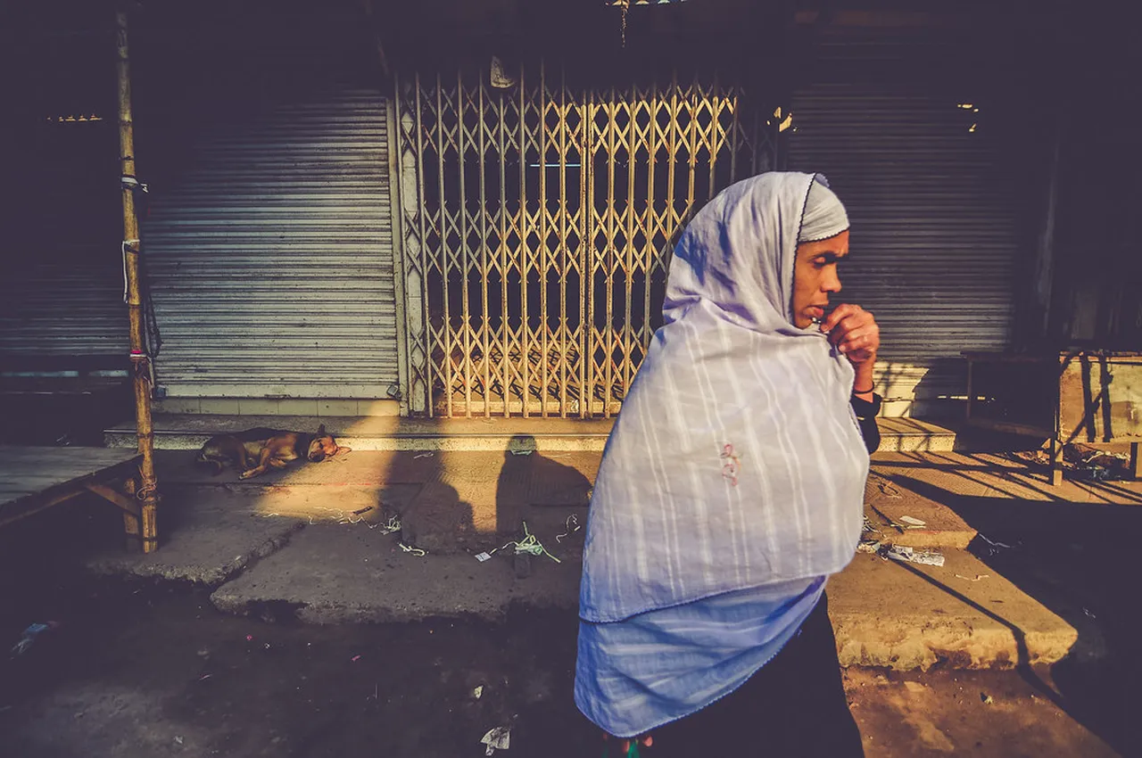 2. Experiencing Traditional Bangladeshi Cuisine: A Foodie’s Delight