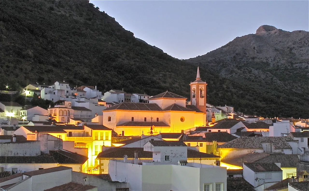 2. Explore the Andalusian Architecture of Bou Inania Medersa