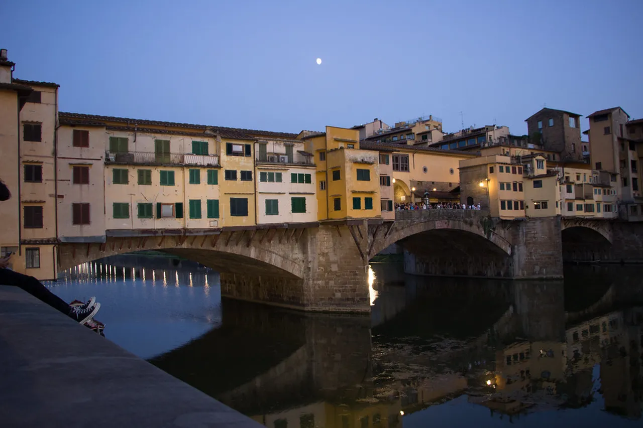 4. Indulging in Florentine Cuisine: A Culinary Adventure