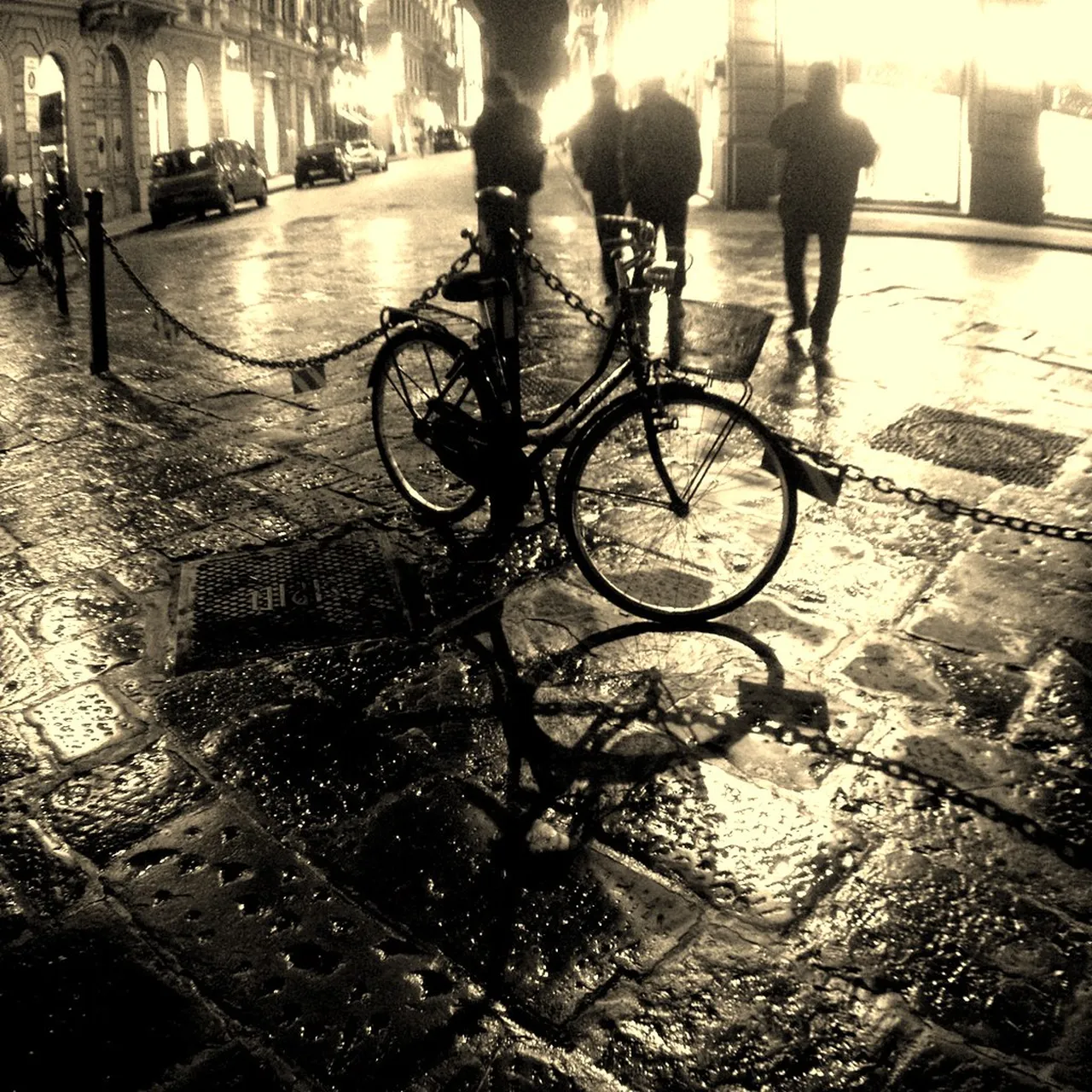 4. Nighttime Tours: A Unique Perspective on Florence’s History
