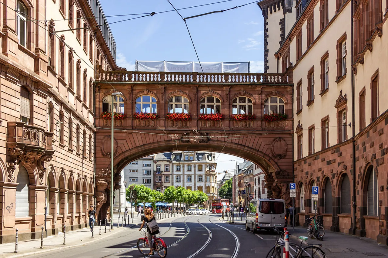 5. Celebrating Christmas: The Frankfurt Christmas Market