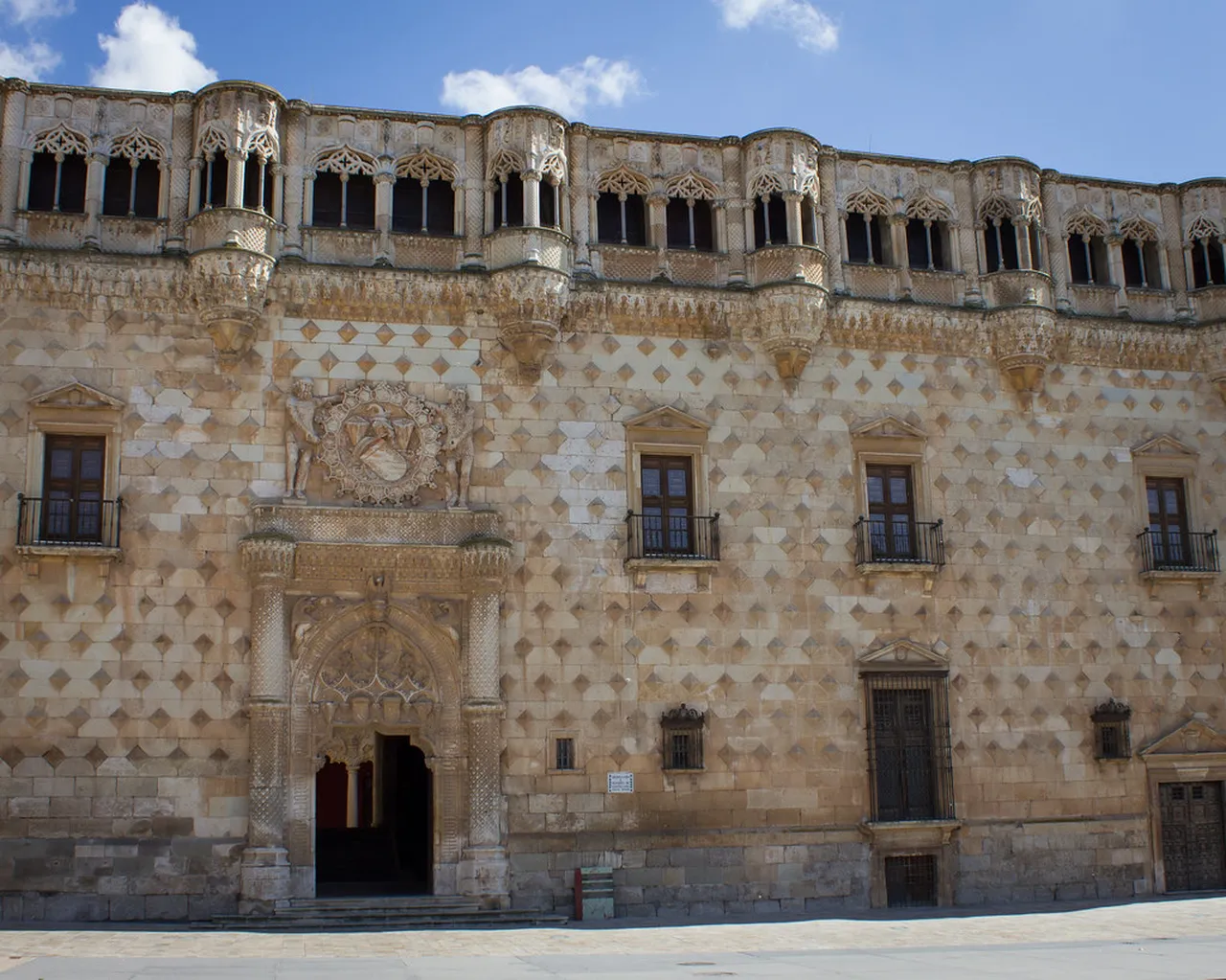 5. Plaza de Armas: The Heart of Guadalajara