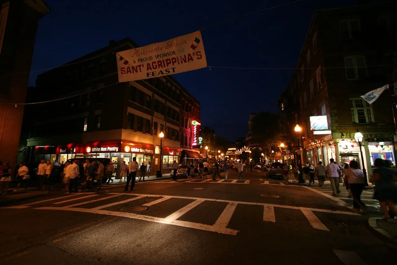 1. Exploring Hanover’s Trendy Bars: A Toast to Local Brews