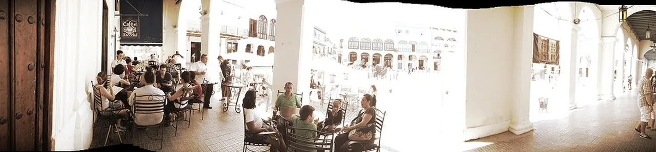 4. Experience the Vibrancy of Callejón de Hamel: A Cultural Art Hub