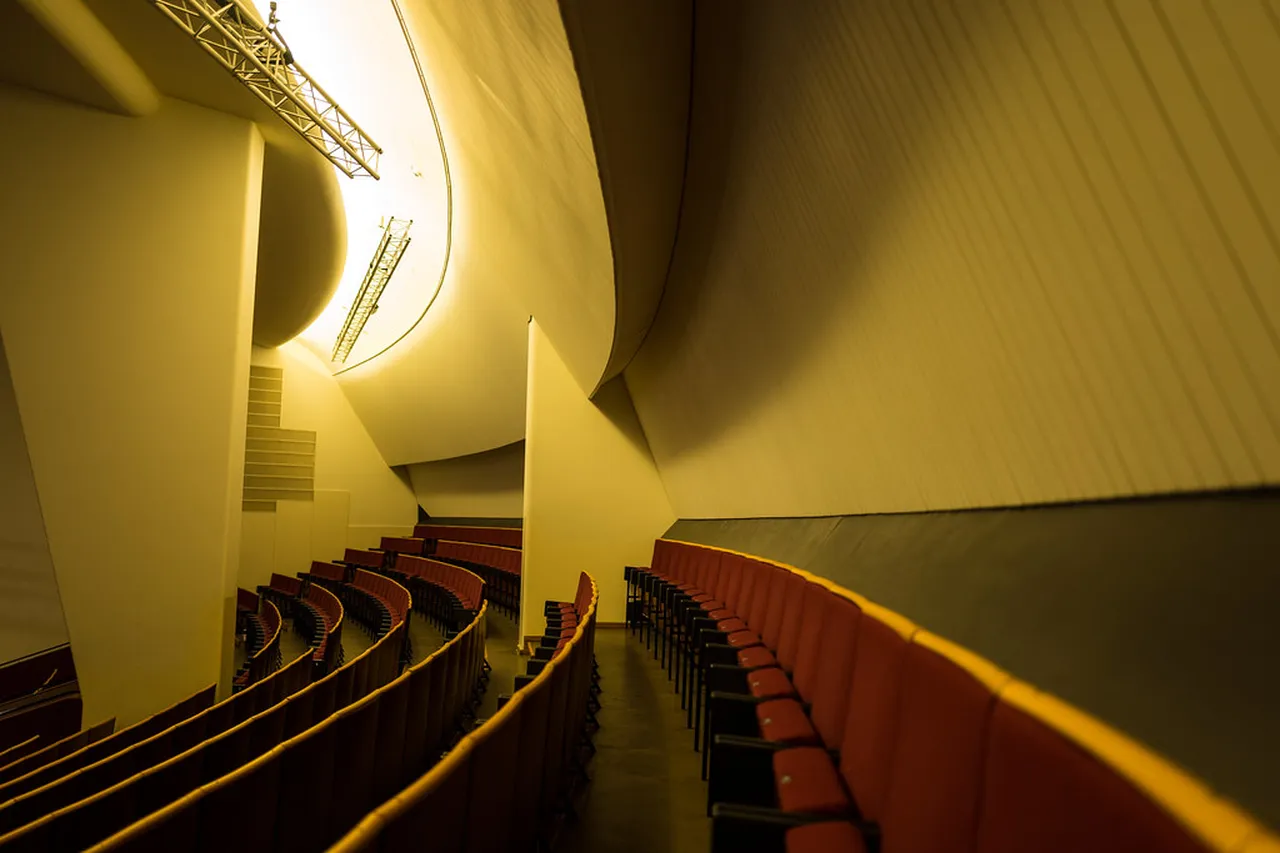 3. Discover the Design District: Where Innovation Meets Tradition