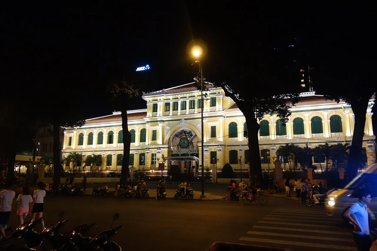5. Traditional Water Puppet Show: A Cultural Evening Experience
