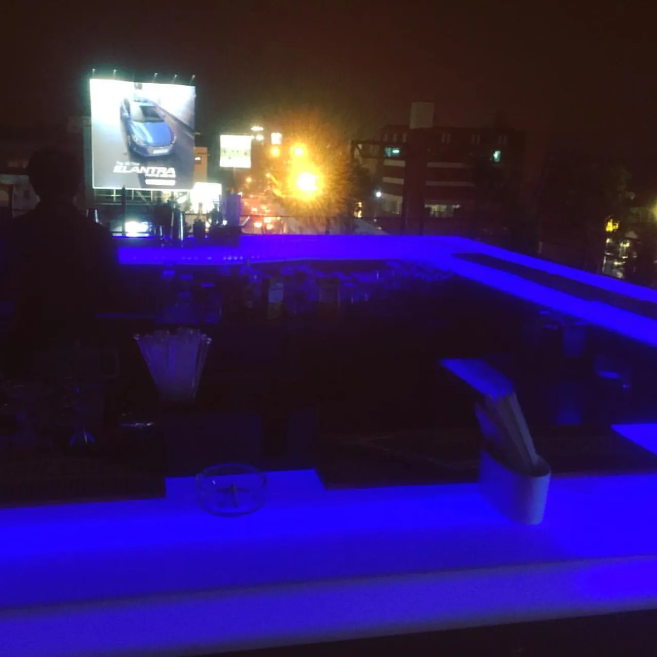 2. Indulge in Exquisite Cocktails at Rooftop Lounges