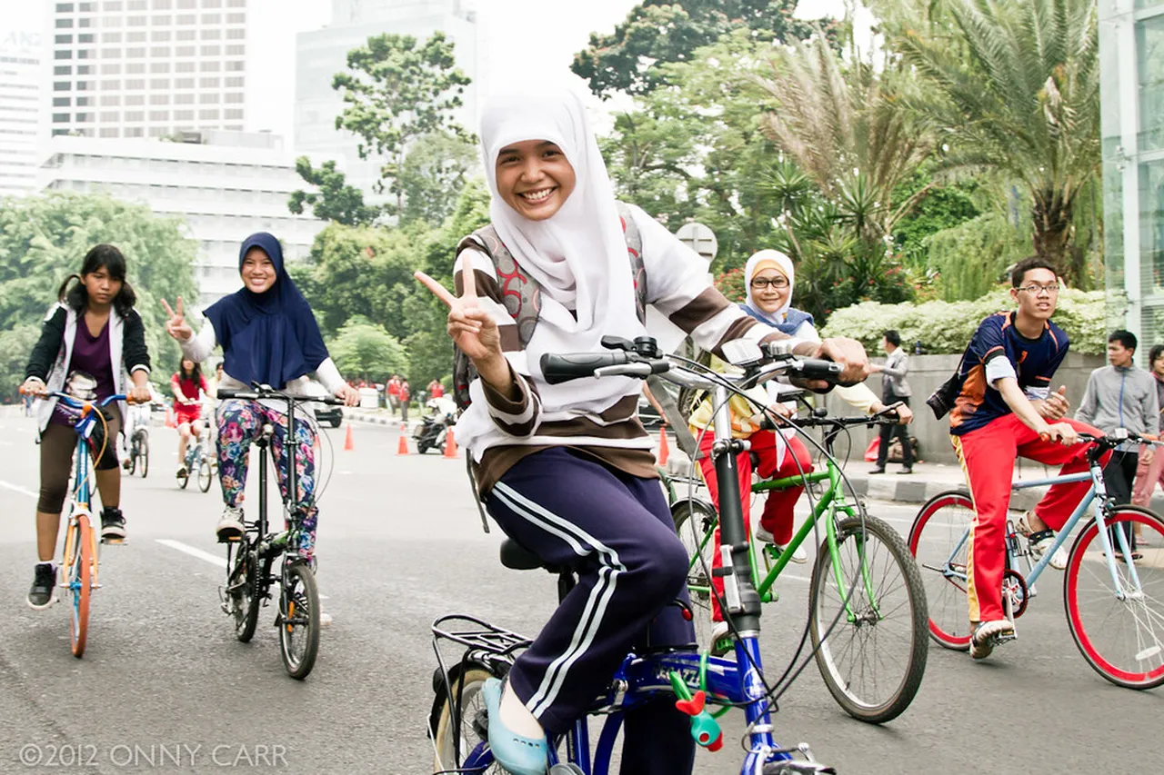 2. Unwind at Ancol Dreamland: The Ultimate Family Fun Spot