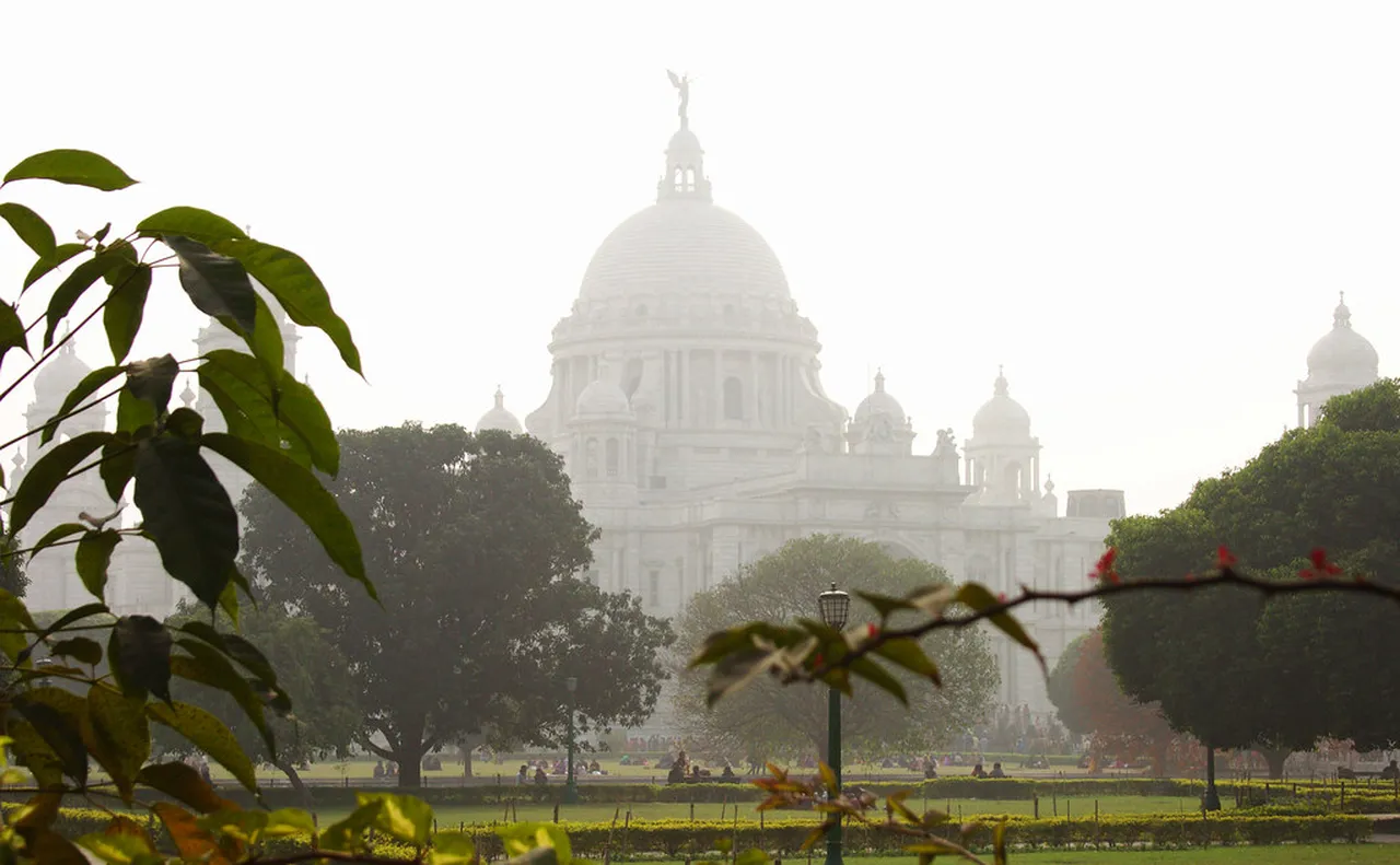 4. Experience Traditional Bengali Cuisine: A Culinary Journey