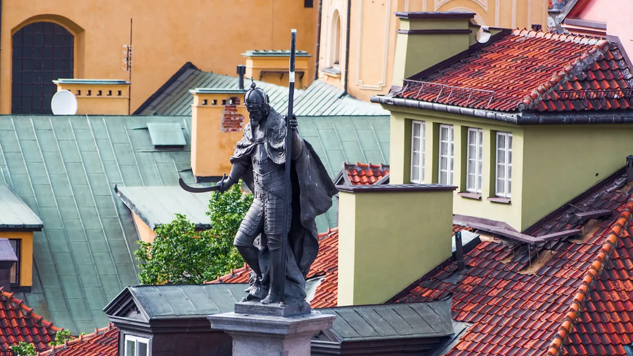 2. Main Market Square: The Heartbeat of Kraków