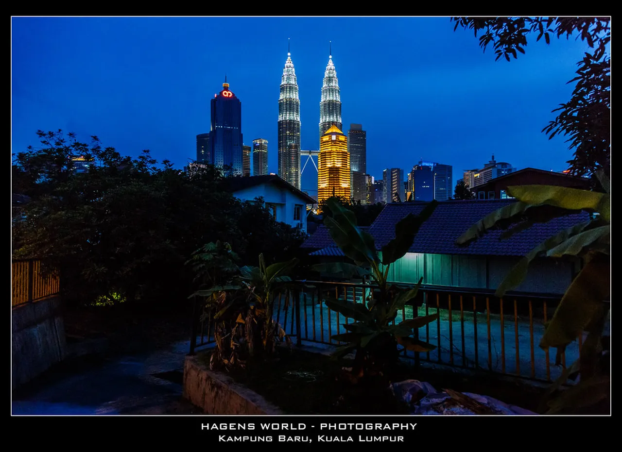 4. Experience the Local Cuisine: A Delicious Dive into Kuala Lumpur Culture