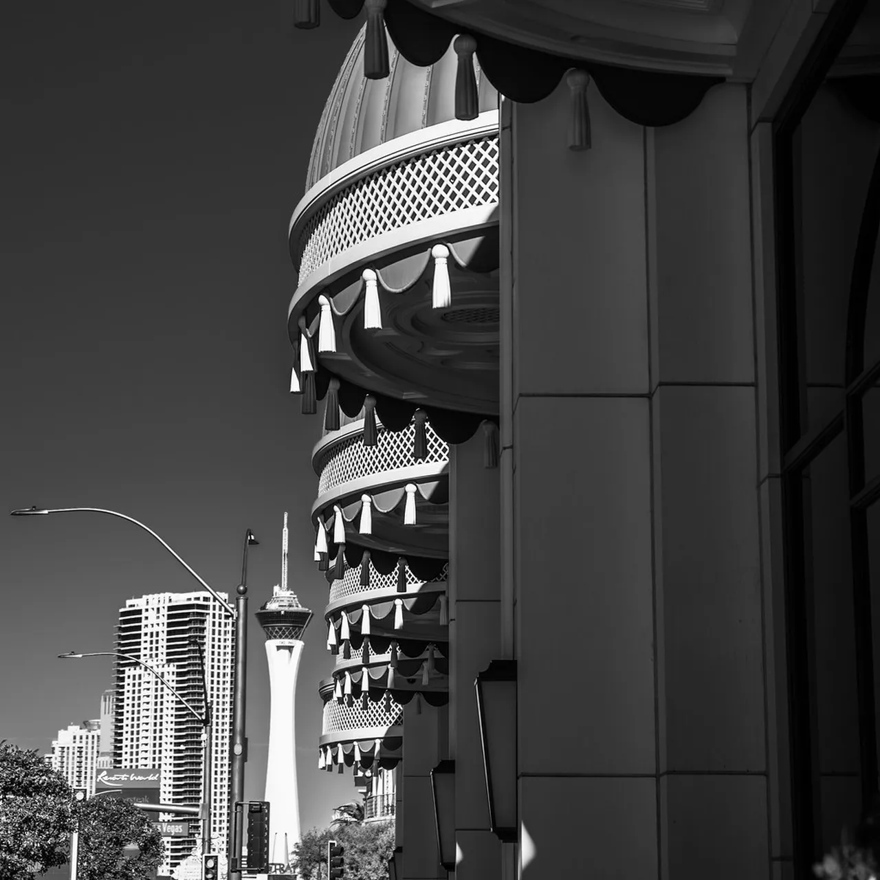 1. Exploring the Las Vegas Arts District: A Creative Haven