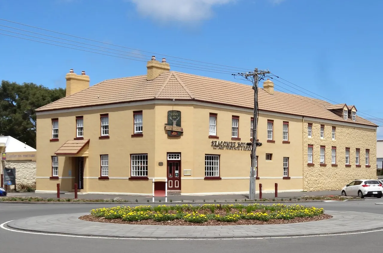 2. Explore the Tamar Valley: Wine Tasting and Vineyard Tours