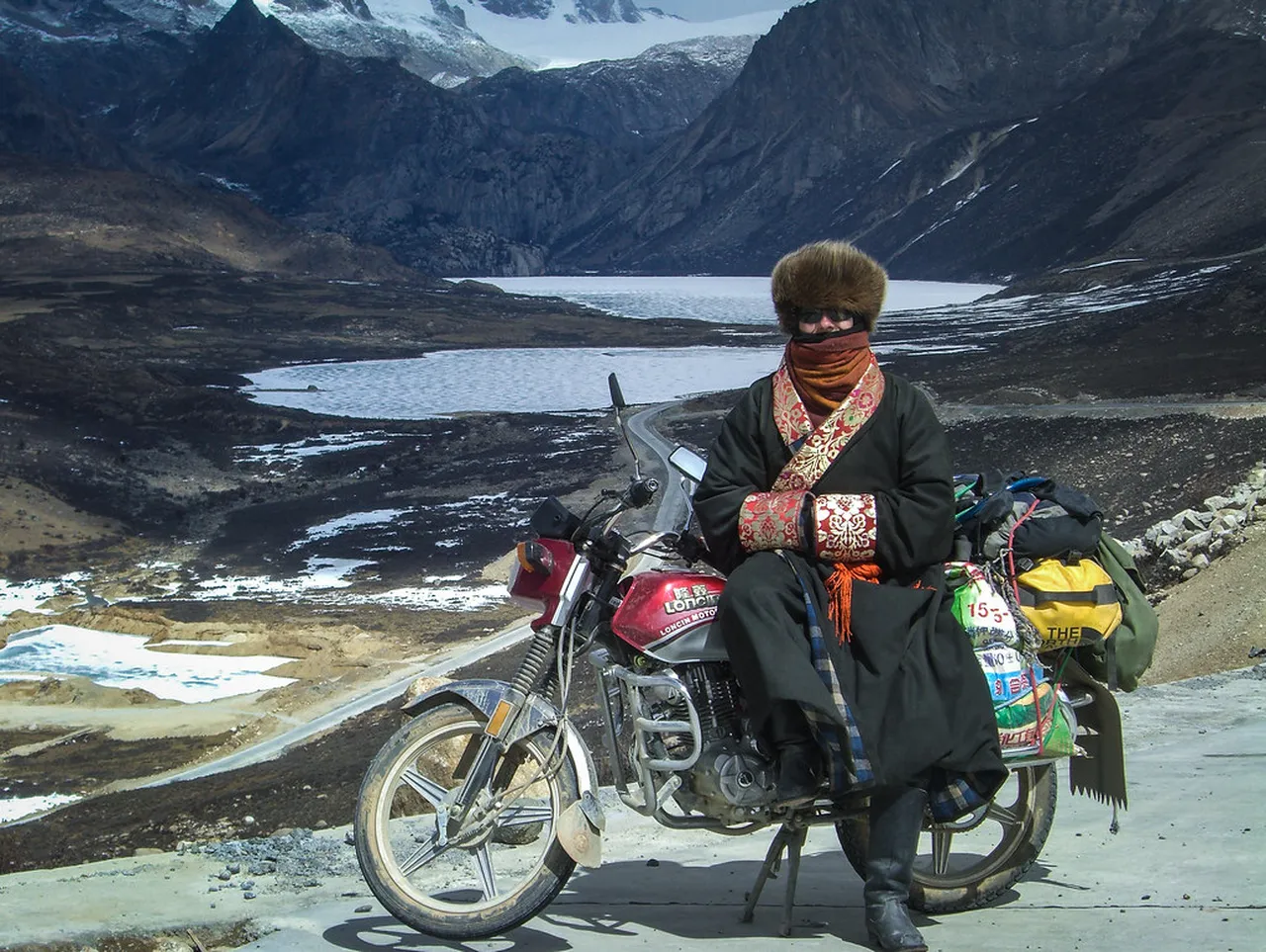 4. Enjoying Scenic Views from Sera Monastery: A Place of Learning