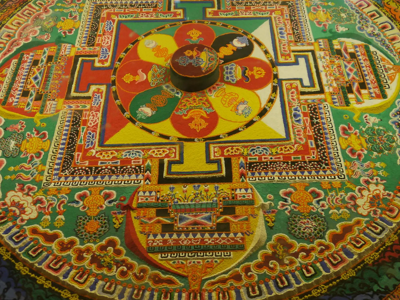 1. Visit the Iconic Potala Palace: A Marvel of Architecture