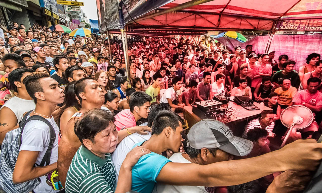 1. Celebrating the Ati-Atihan Festival: A Colorful Cultural Extravaganza