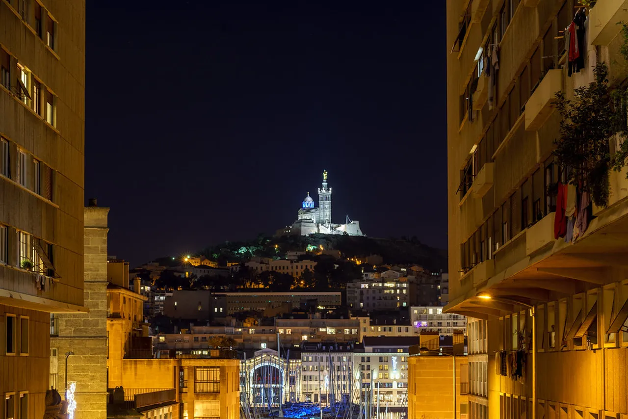 1. Exploring the Historic Old Port: A Cultural Heartbeat of Marseille
