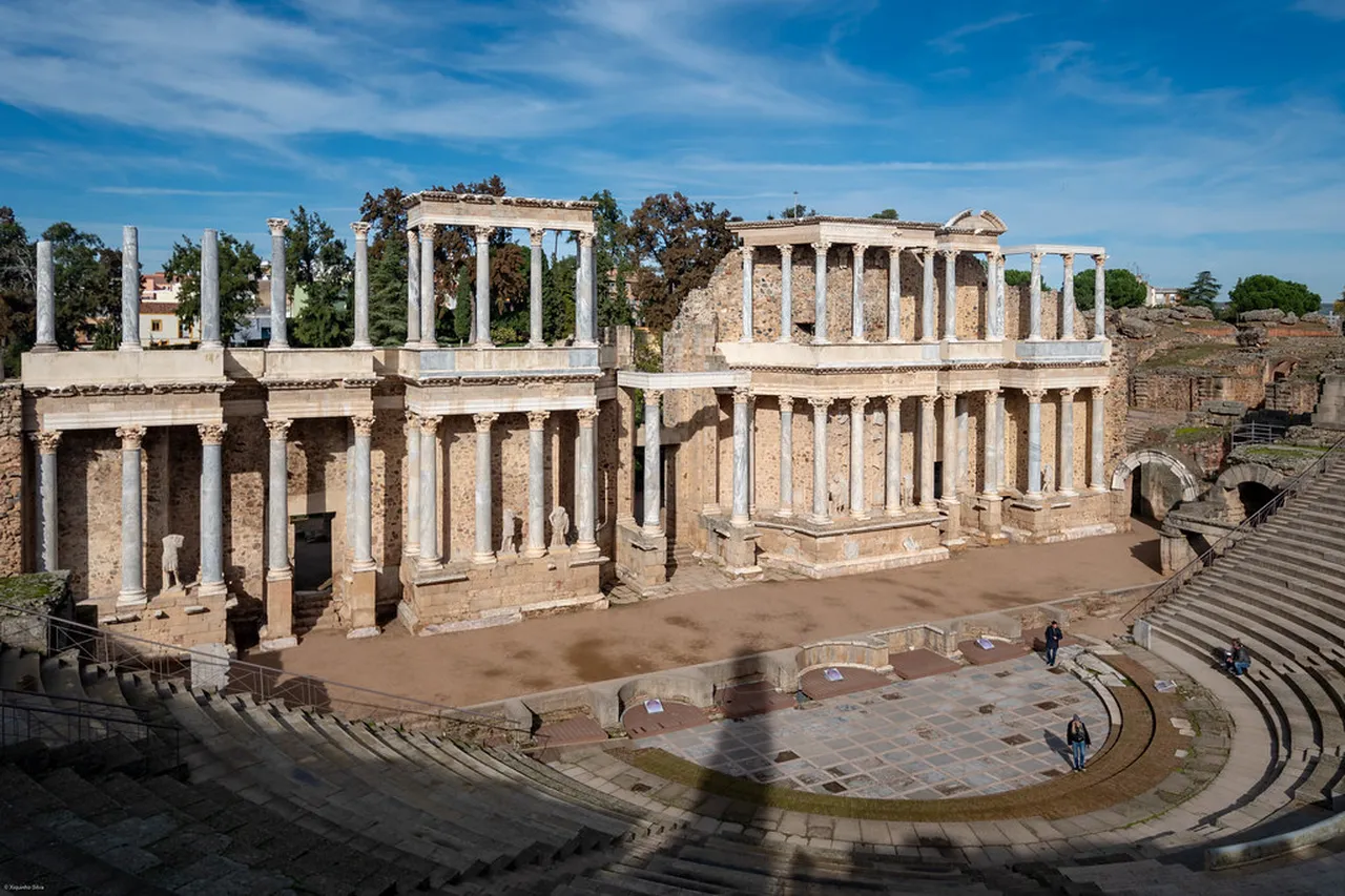 1. The Iconic Plaza Grande: Heart of Mérida’s Social Life