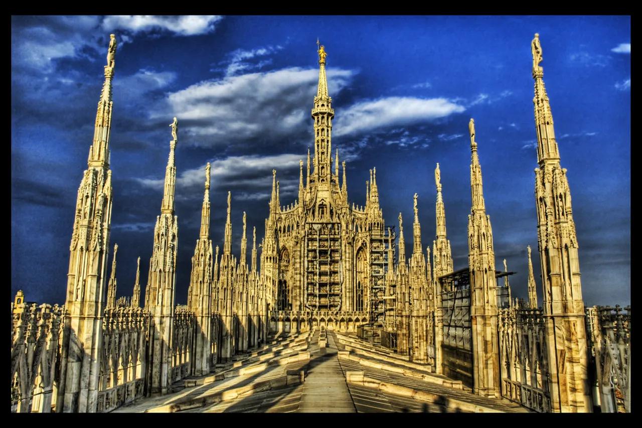 3. Stroll Through the Fashion District: Italy’s Shopping Paradise