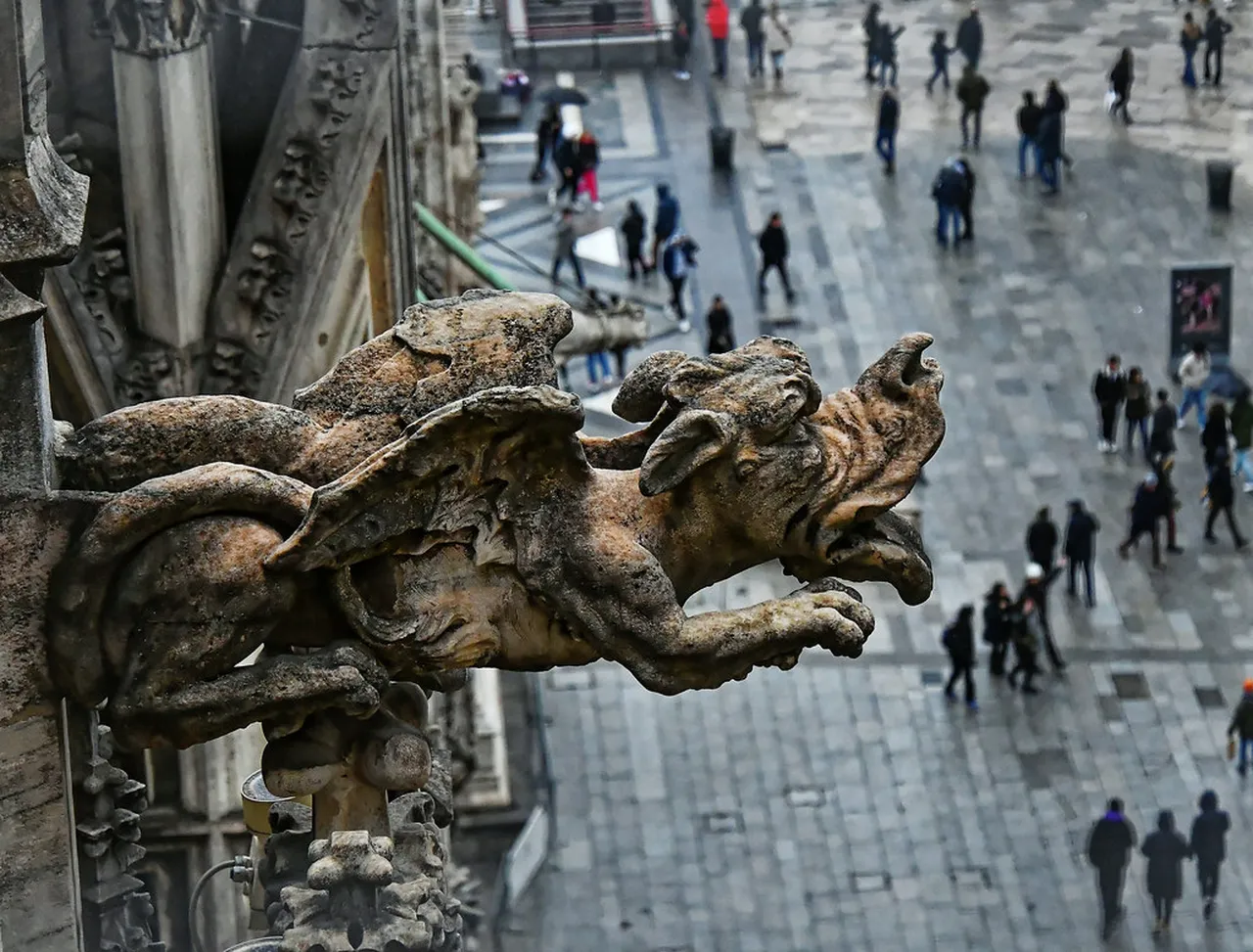 2. Strolling Through Galleria Vittorio Emanuele II: Shopping Amidst History
