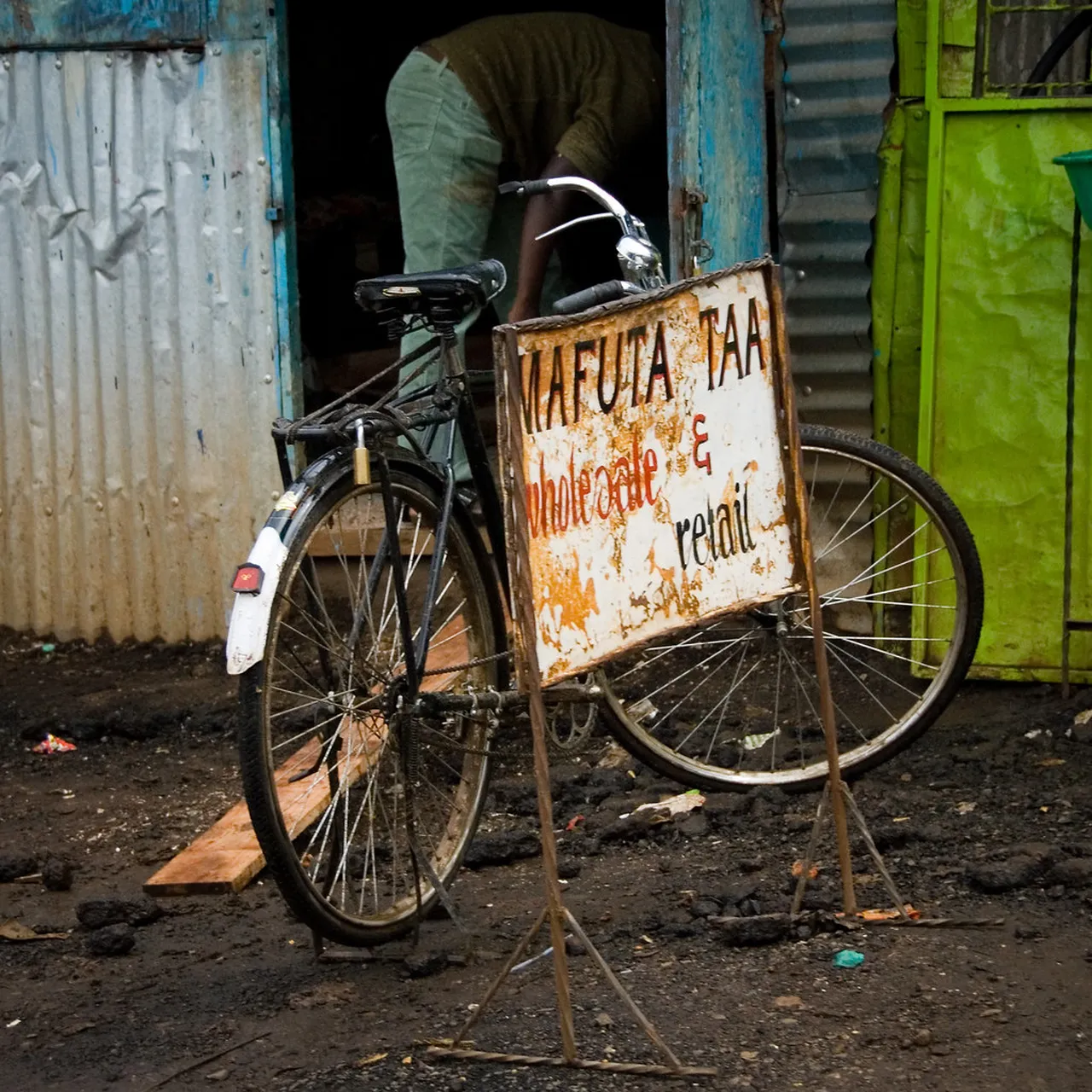 3. Explore the Maasai Market: Local Crafts and Culture