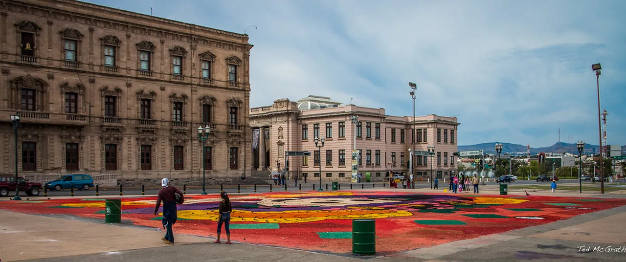 2. Explore the Vibrant Art Scene in Oaxaca: From Stencil Art to Traditional Crafts