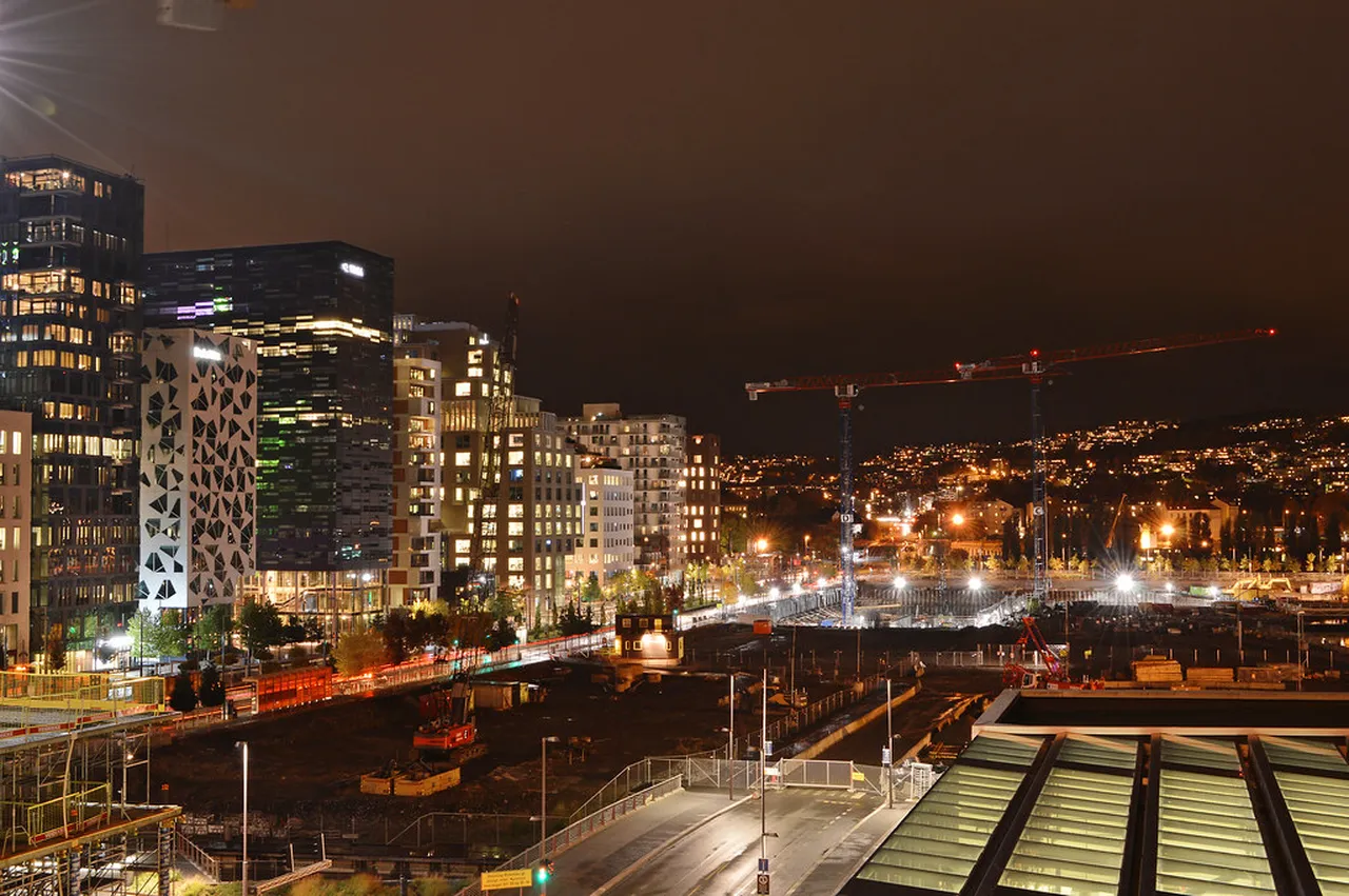 2. Exploring the Oslo Opera House: A Modern Architectural Marvel