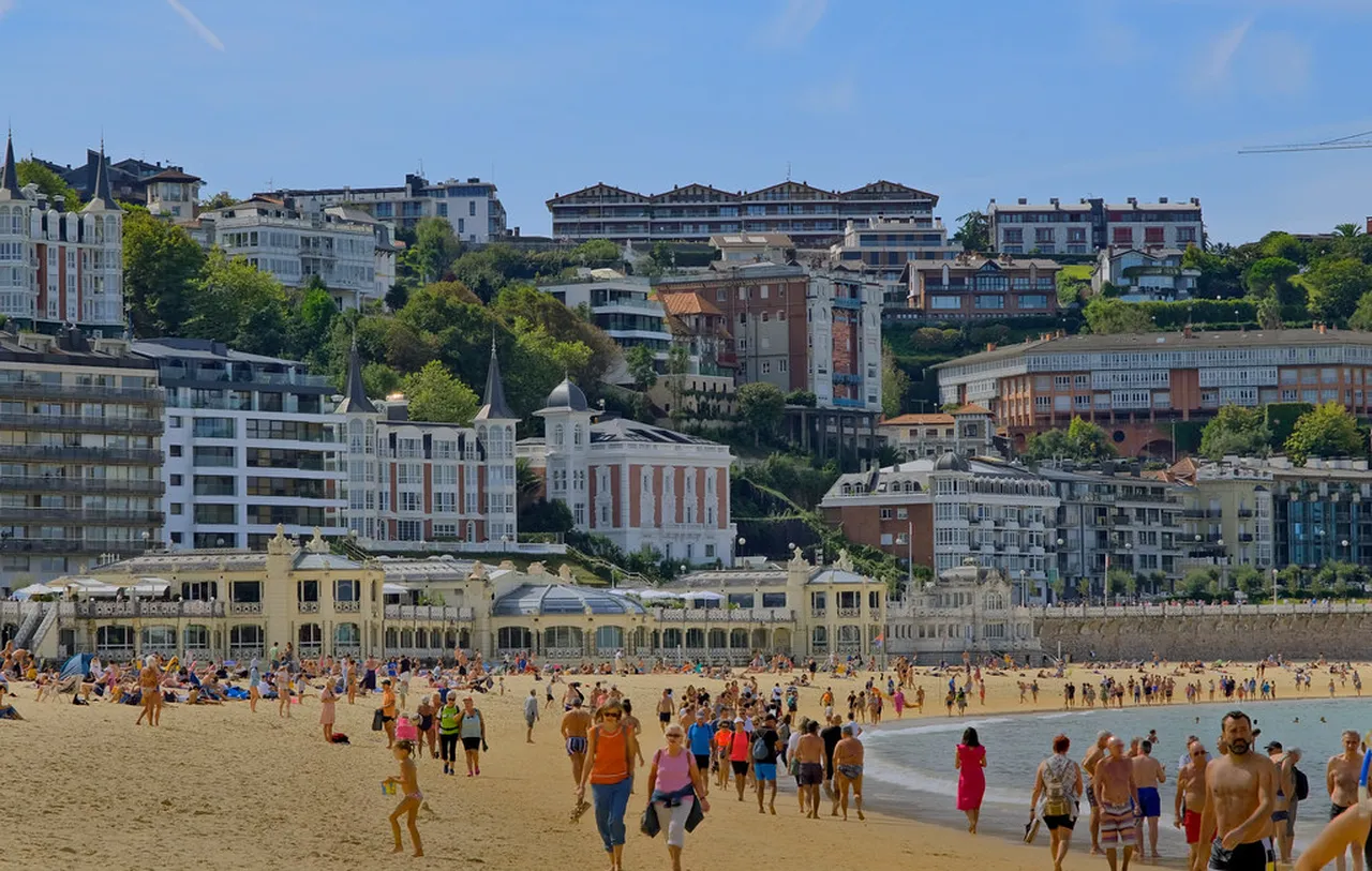 1. La Concha Beach: The Crown Jewel of San Sebastián