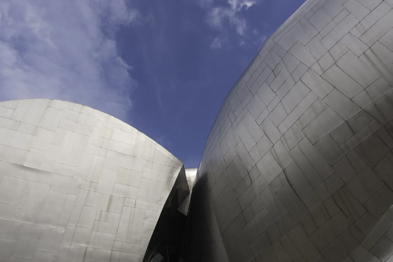 3. Exploring the Seattle Art Museum: A Journey Through Creativity