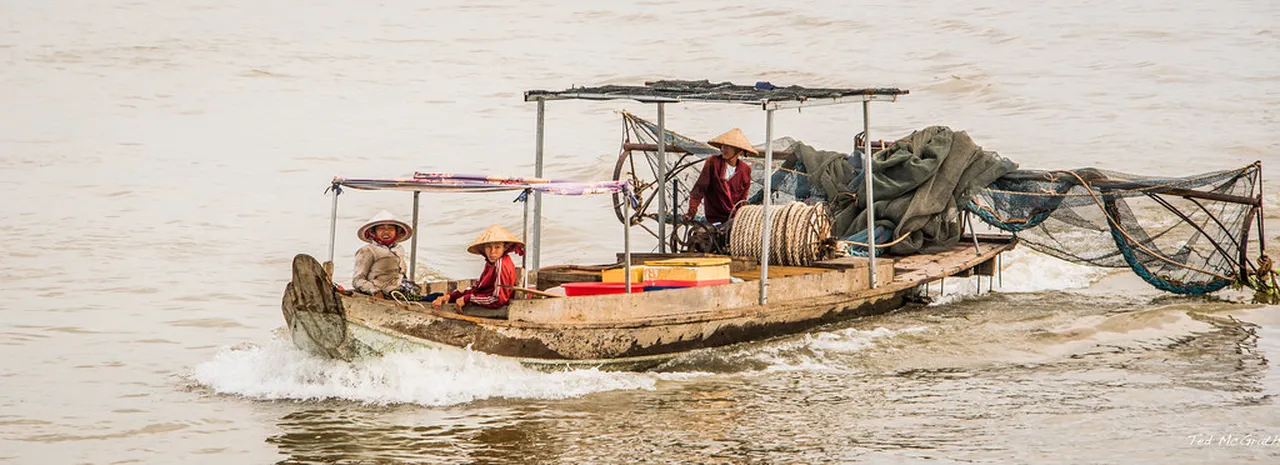 2. Discovering Floating Villages: Life on Tonle Sap Lake
