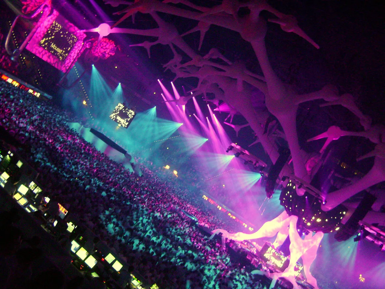 3. Dance the Night Away at Tallinn’s Hottest Nightclubs