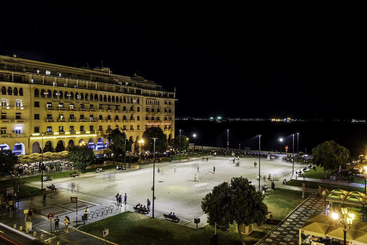 2. Dance the Night Away at Popular Nightclubs