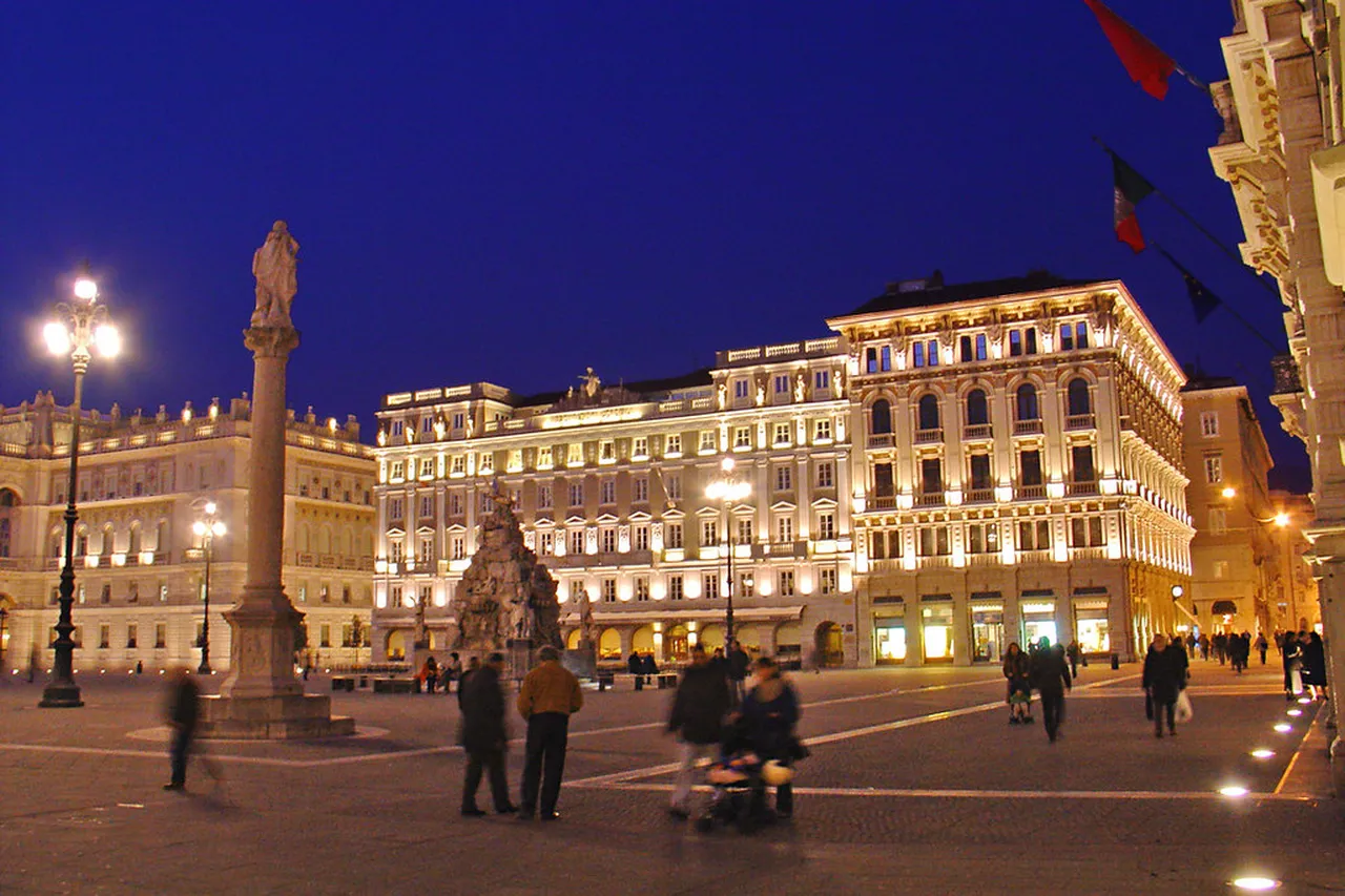 2. Top Bars to Experience Trieste Nightlife