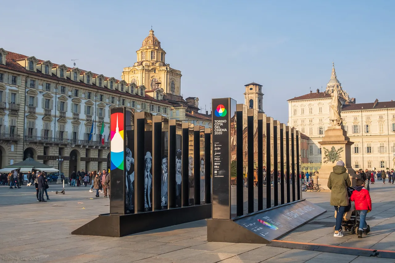 2. Explore the Magnificent Royal Palace of Turin: A Step Back in Time