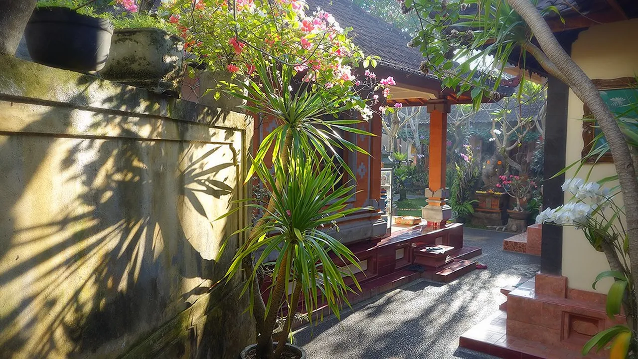 2. Discover the Sacred Monkey Forest Sanctuary: A Nature Lover’s Paradise