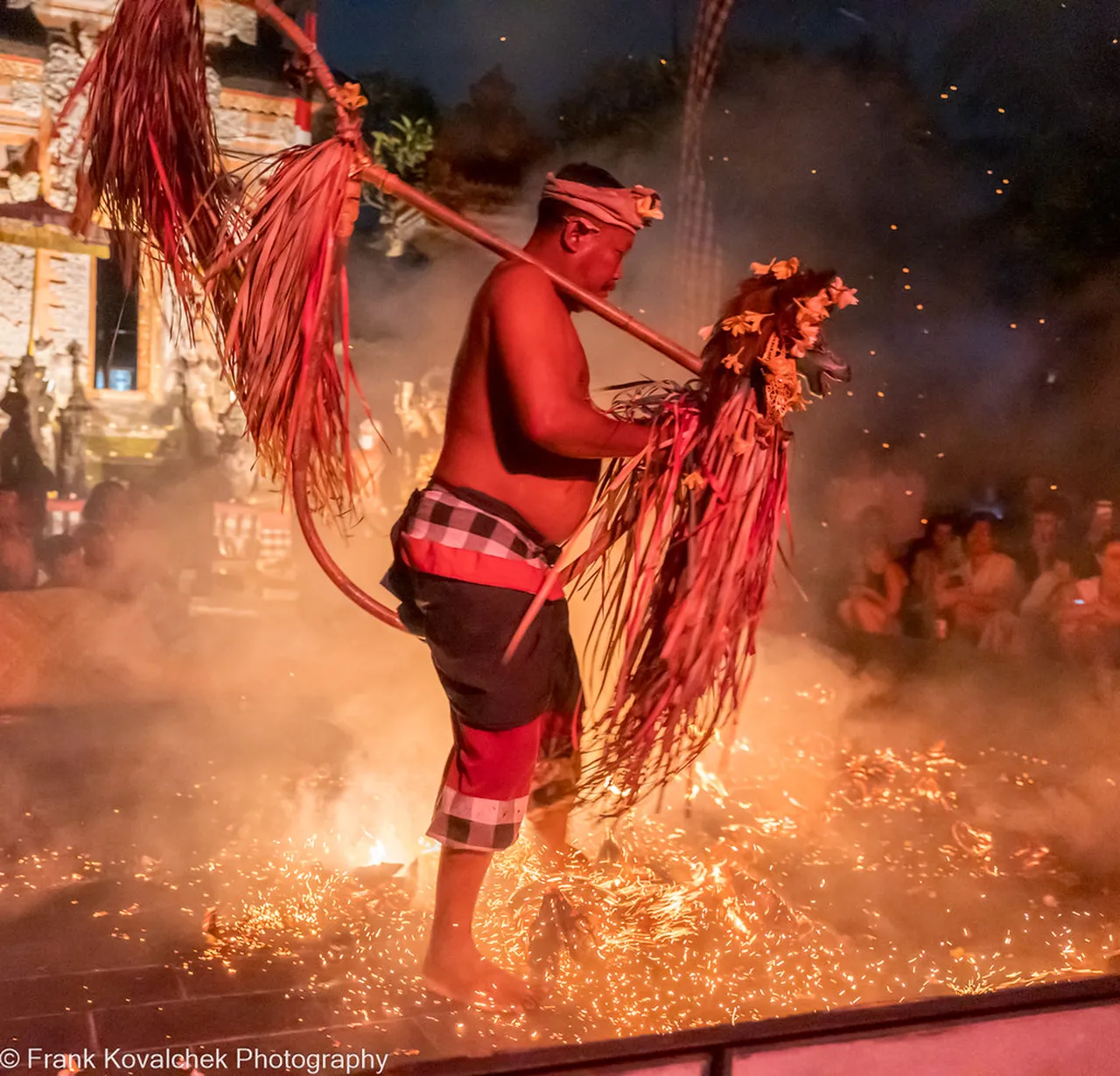 1. Discover Bali’s Artistic Heart: Ubud Art Market