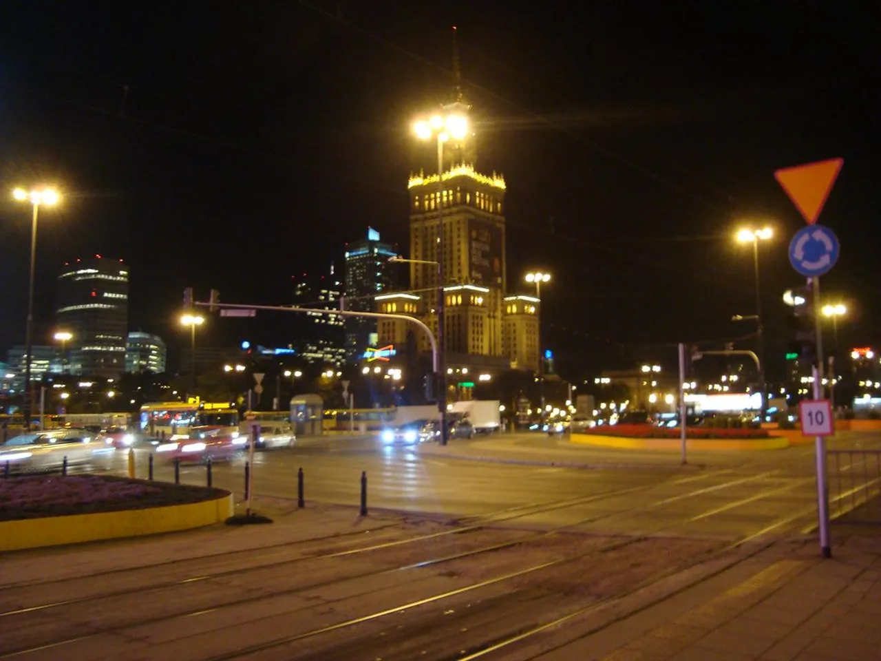 5. Enjoy Atmospheric Rooftop Bars Overlooking the City