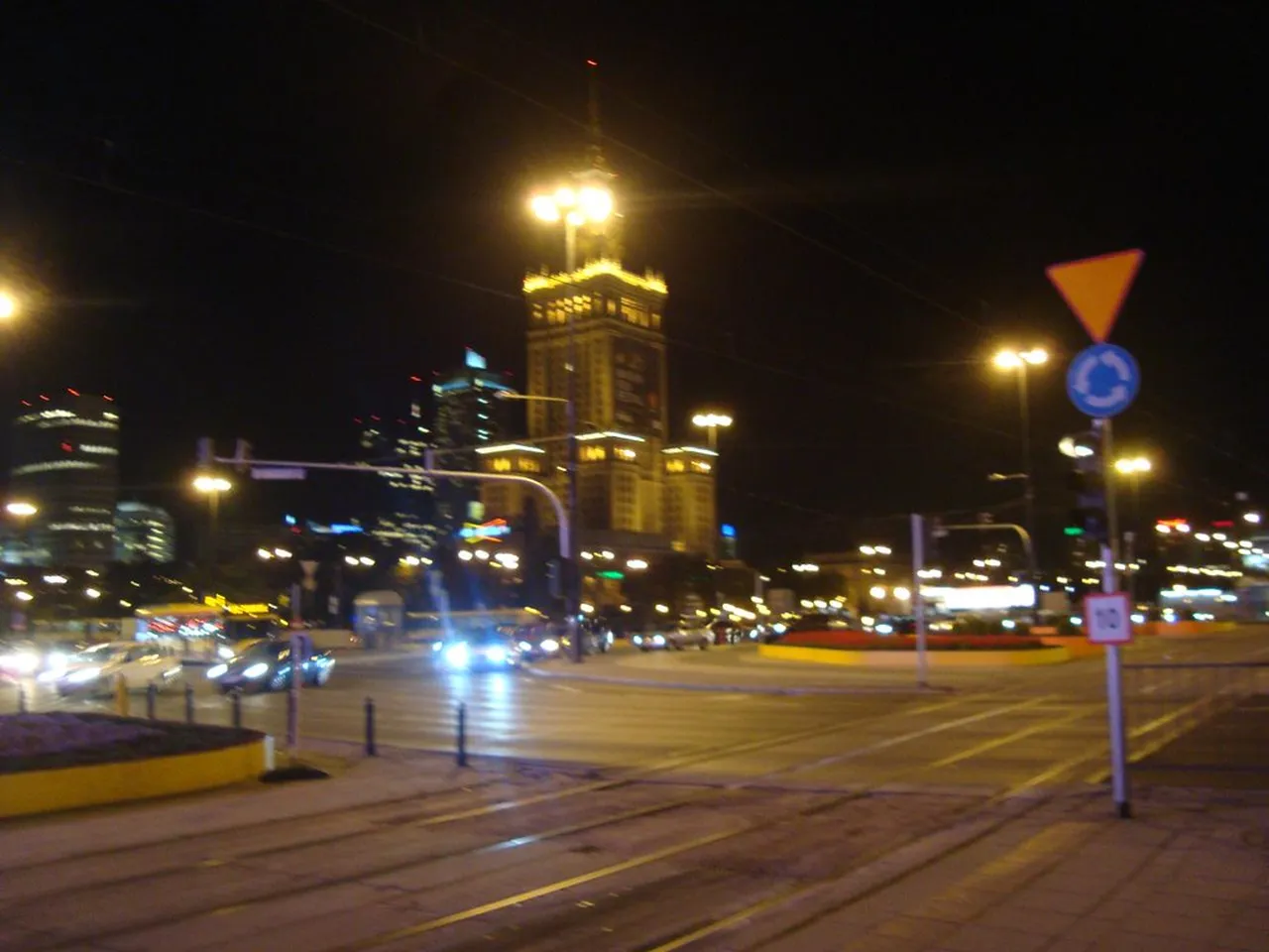 4. Discover Unique Pubs in Warsaw with Local Brews